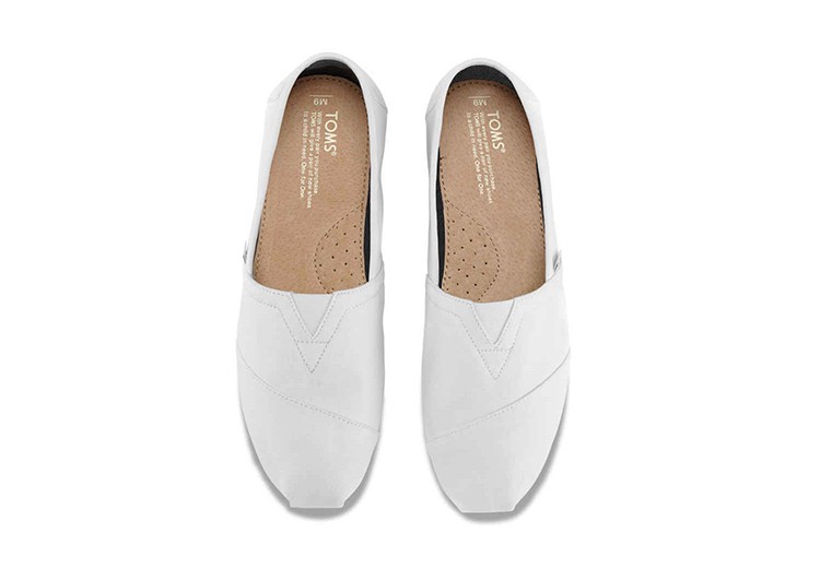 נעלי טומס-TOMS SHOES - CLASSIC WHITE CANVAS – תמונה 3