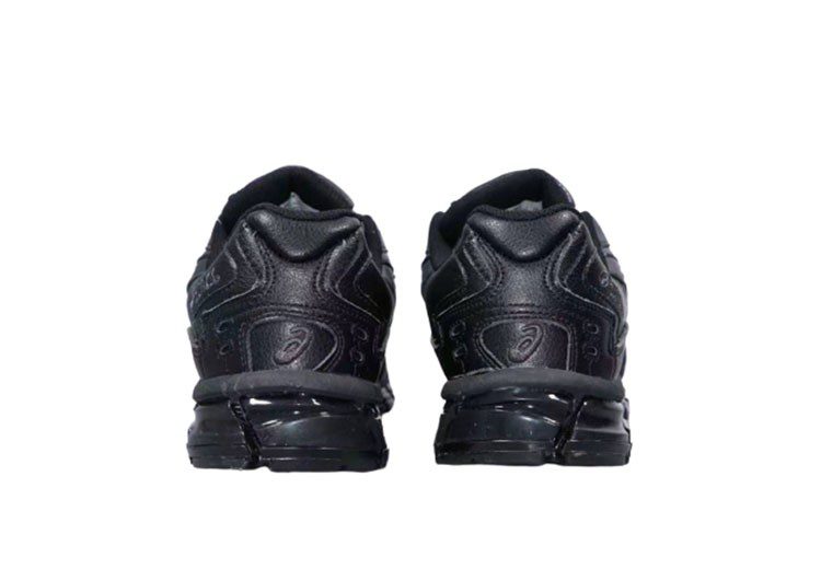 נעלי אסיקס-ASICS - All Black – תמונה 6