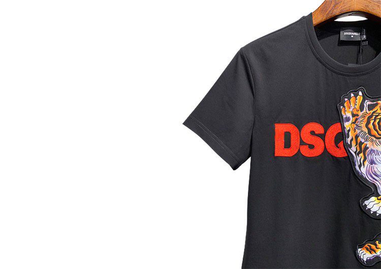 DSQUARED2 TSHIRT MEN SHORT - Black and Tiger Logo – תמונה 3