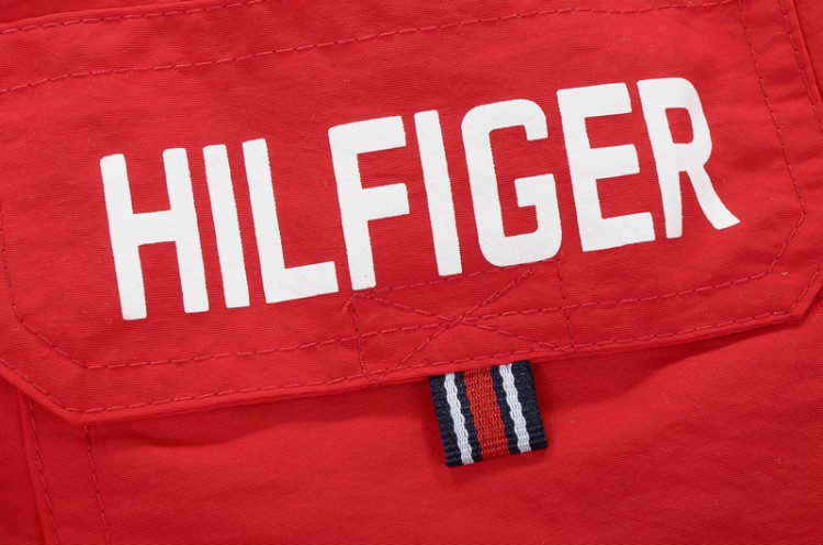 טומי הילפיגר-TOMMY SWIM MEN'S - Venetian Red Black & White – תמונה 12