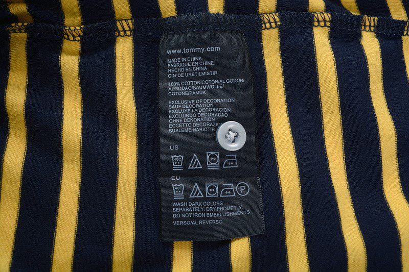 טומי הילפיגר-TOMMY POLO MEN'S TSHIRT - BLACK & YELLOW – תמונה 12