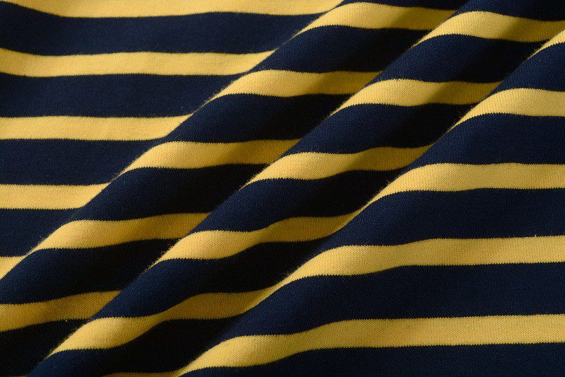 טומי הילפיגר-TOMMY POLO MEN'S TSHIRT - BLACK & YELLOW – תמונה 3