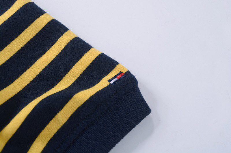 טומי הילפיגר-TOMMY POLO MEN'S TSHIRT - BLACK & YELLOW – תמונה 7