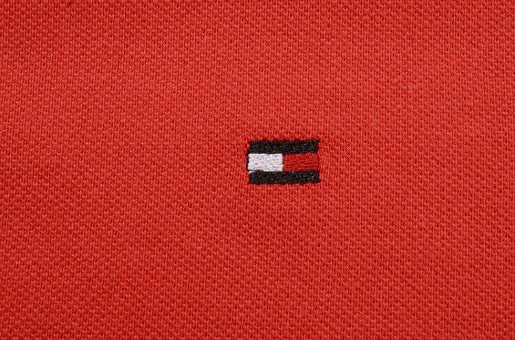 טומי הילפיגר-TOMMY POLO MEN'S TSHIRT - Persian Red – תמונה 6