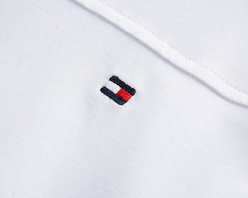 טומי הילפיגר-TOMMY POLO MEN'S TSHIRT - White & Black – תמונה 5