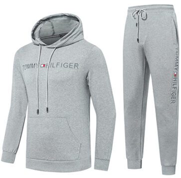 טומי הילפיגר-TOMMY SUIT- Zumthor