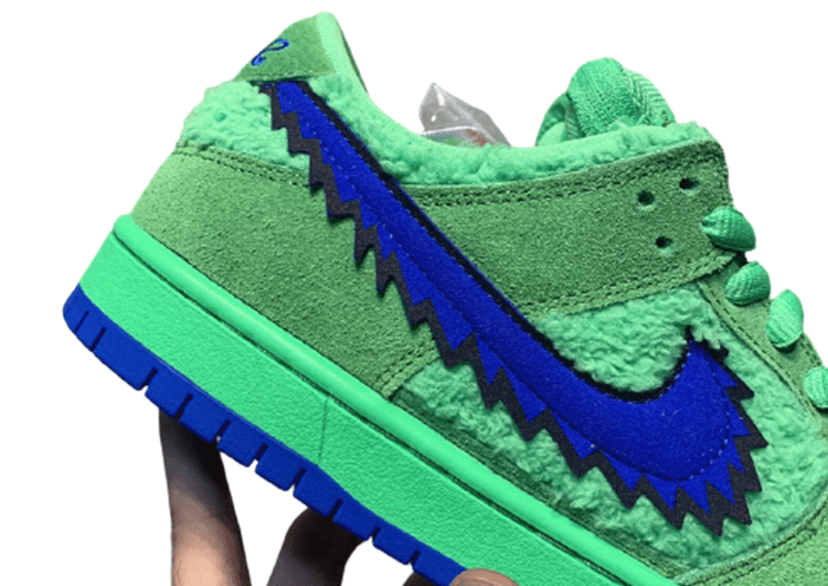 נעליי נייק-NIKE SB DUNK LOW PRO QS - Hippie Green & Blue Logo – תמונה 5