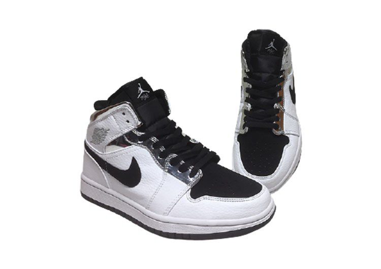 נעלי נייק-NIKE AIR MAX JORDAN HIGH -  Black Russian & White