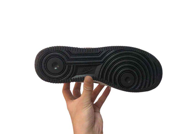 נעלי נייק -Nike Air Force 1 Low Foggy Grey-Falu Red – תמונה 10