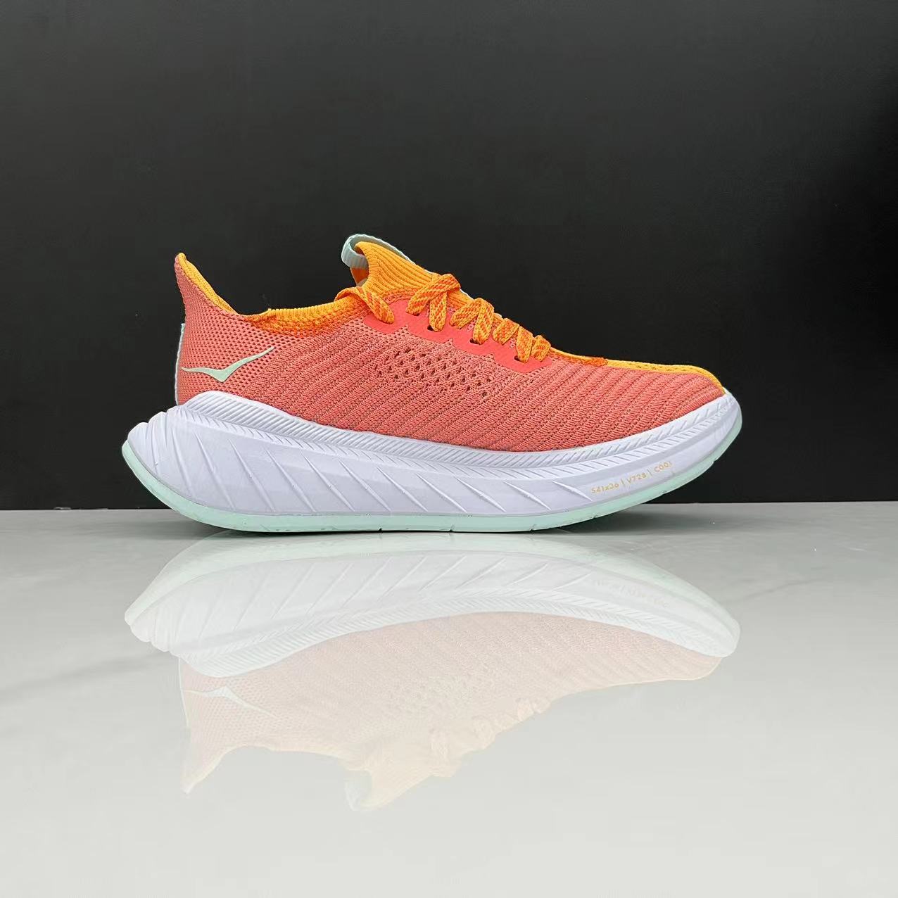 נעלי הוקה-HOKA ONE ONE CARBON X3 ange – תמונה 8
