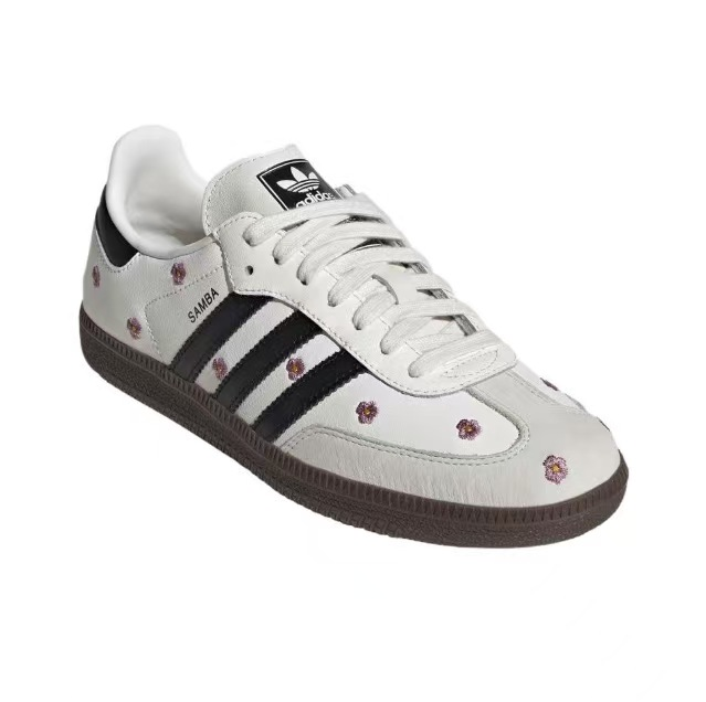 נעלי אדידס סמבה-Samba ADV Sneakers White Black – תמונה 4