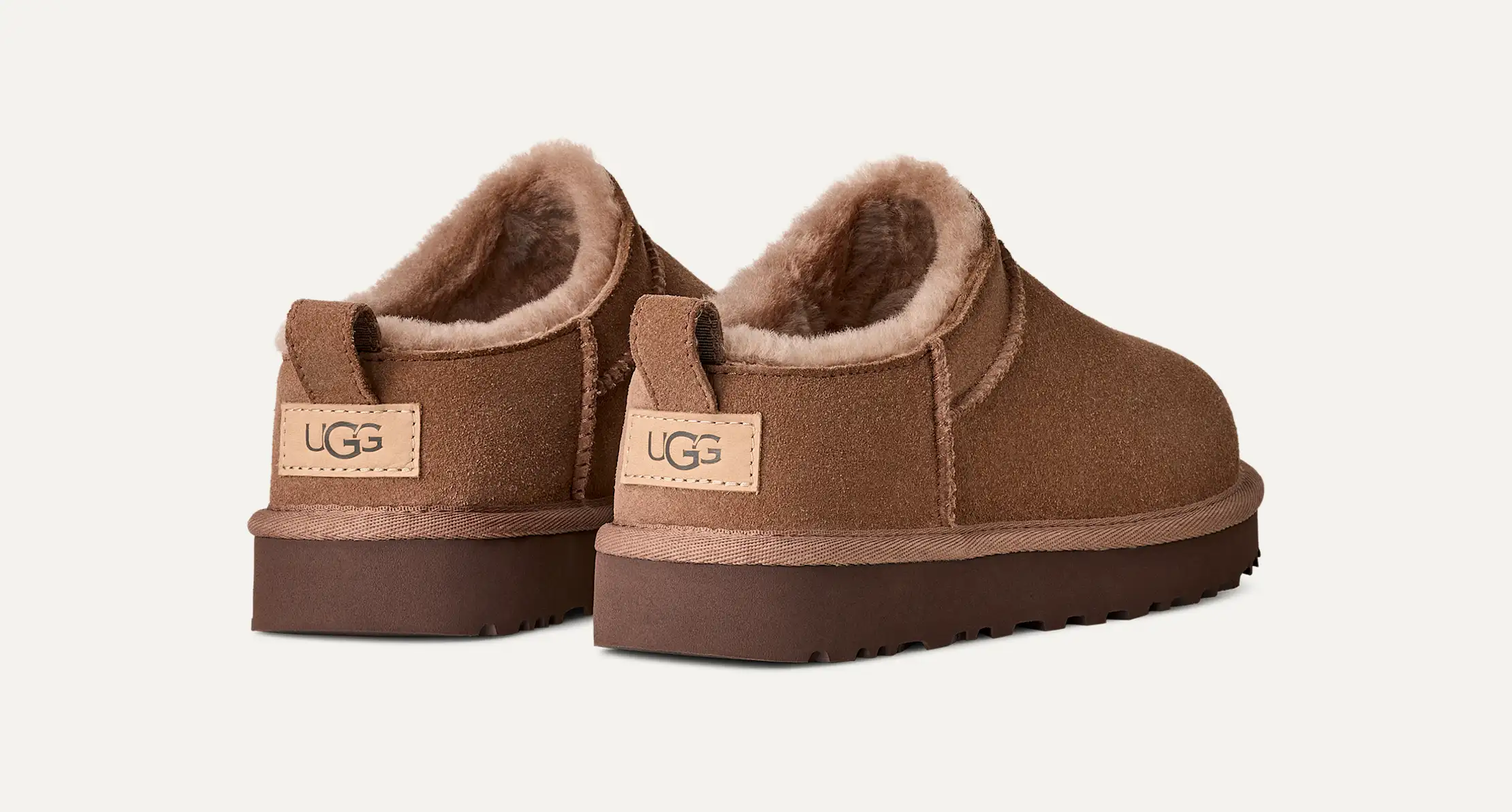 מגפי האג UGG Classic Micro Suede לנשים – קלאסיים ונוחים – תמונה 18