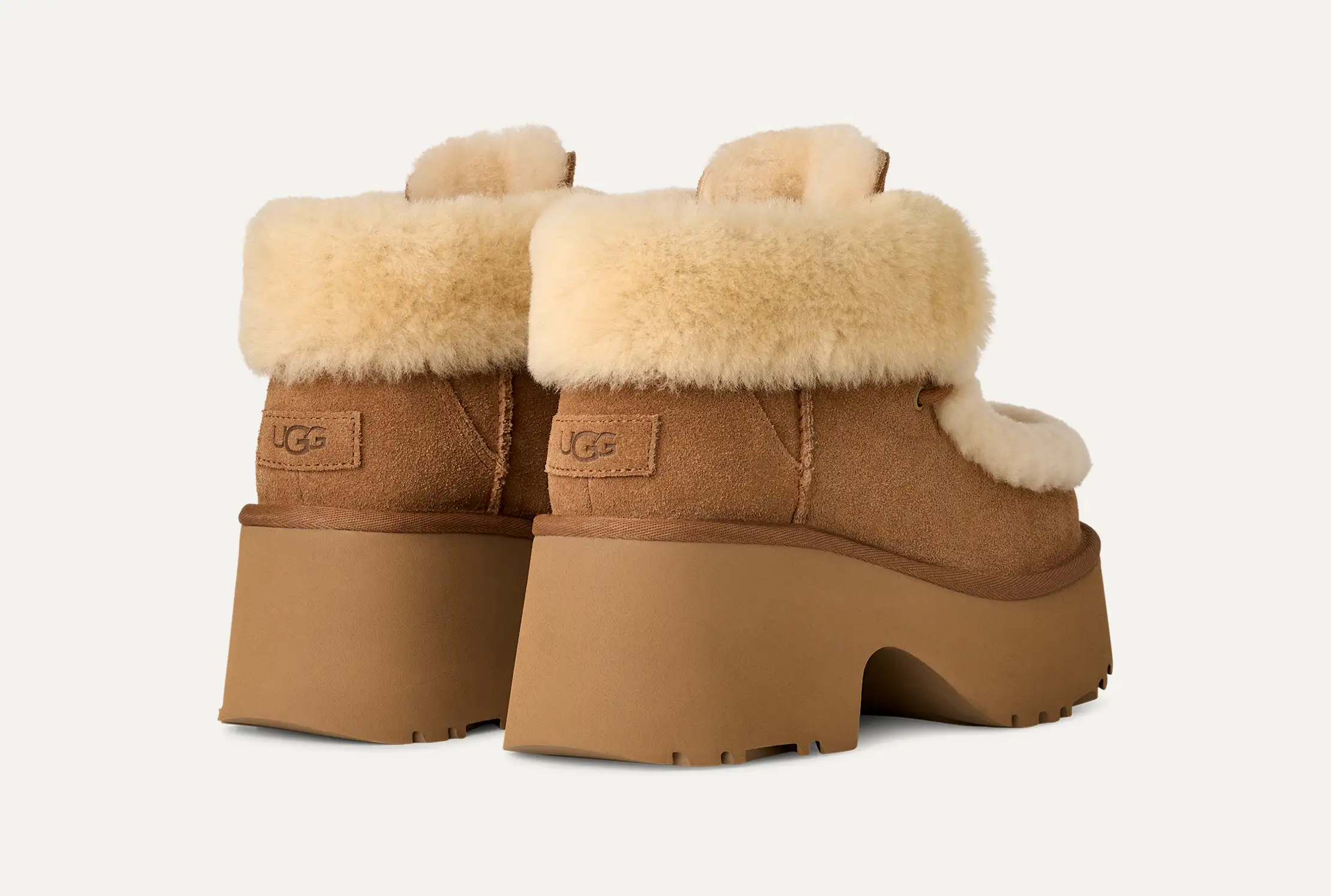 UGG Plush Lace-Up Platform – מגפי האג נשים פלטפורמה פרווה – תמונה 5